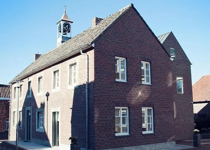 Maison Village Hotel