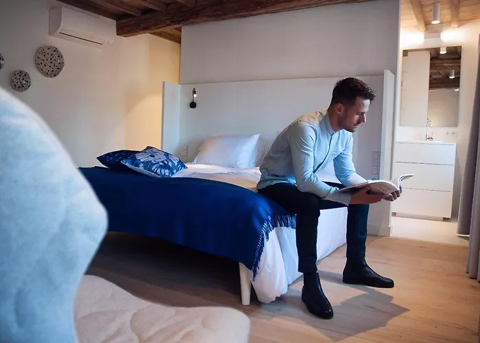 Maison Village Hotel 3*